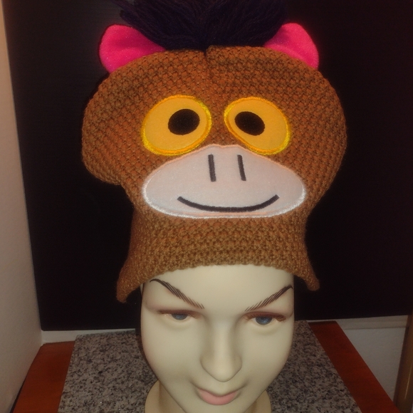 Rugged Wear (RW). Knit Winter Critter Hat Kids. One Size - Picture 2 of 2